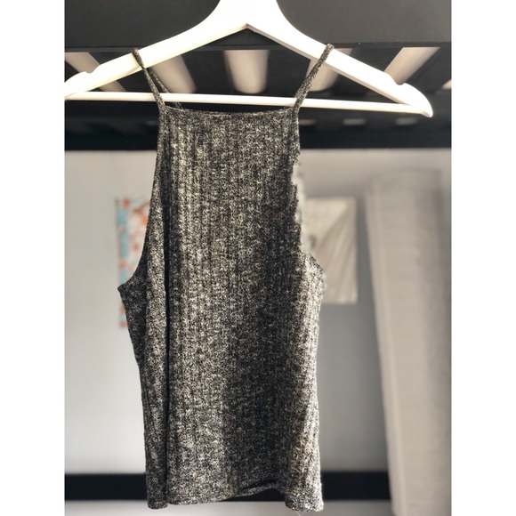 A&F Knit Crop Top - Picture 1 of 4